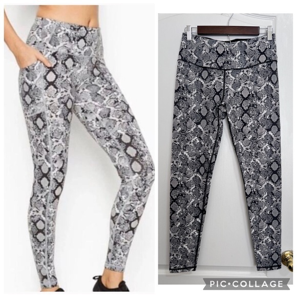 Victoria's Secret Pants - VICTORIAS SPORT Snake Print White Gray Knockout
Workout Tight Leggings Size M